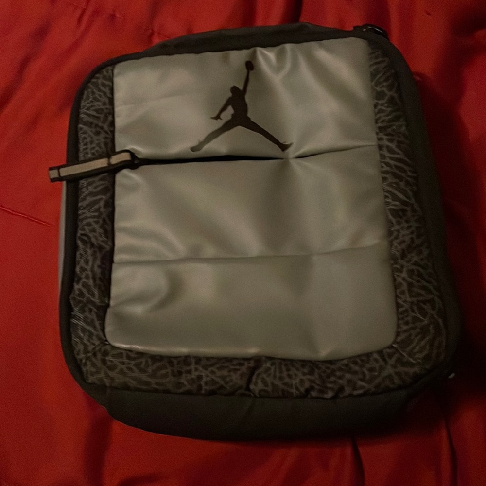 Lunch box